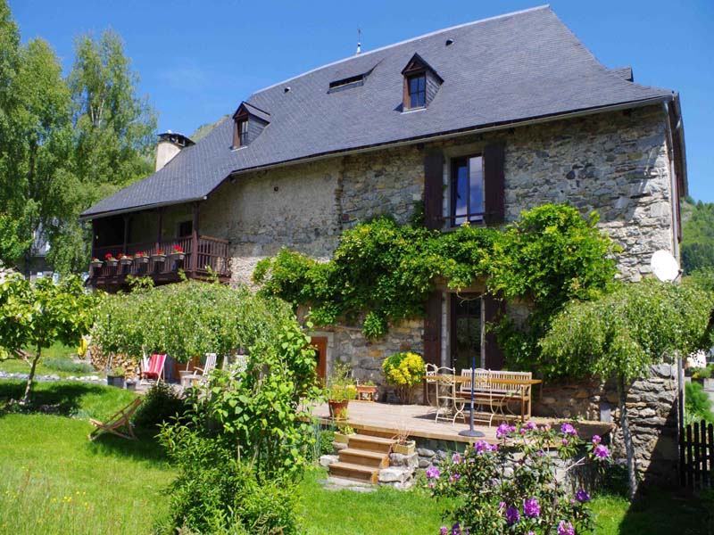 Chambres d'hôtes de charme , Maison Sempé, arrens marsous 65400