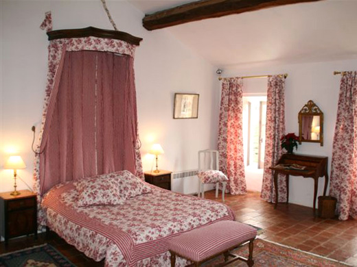 Chambres d'hôtes de charme , Chambre d'hôtes de Corneilla, corneilla del vercol 66200